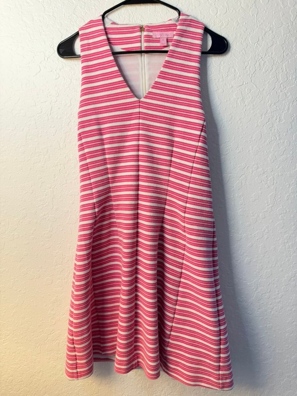 Lilly Pulitzer Pink White Stripe Knit Fit & Flare V-Neck Dress Size Medium